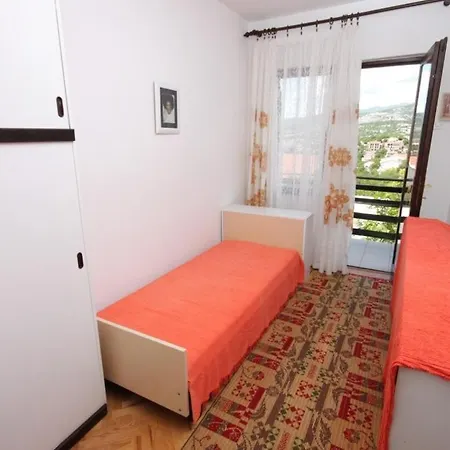 With Parking Spaces Klenovica, Novi Vinodolski - 7605 Apartament