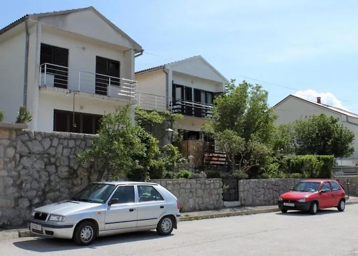 With Parking Spaces Klenovica, Novi Vinodolski - 7605 * קלנוביצה