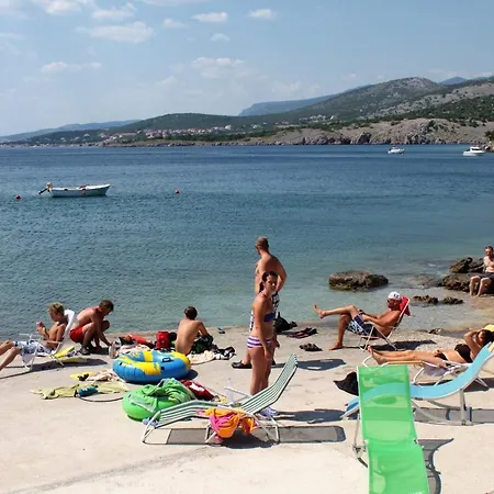 Apartments With Parking Spaces Klenovica, Novi Vinodolski - 7605