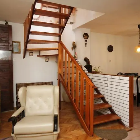 Apartments With Parking Spaces Klenovica, Novi Vinodolski - 7605 Apartment *